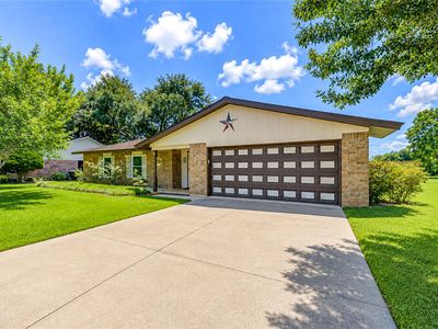 Property at 1320 Linwood Dr, Wharton, TX