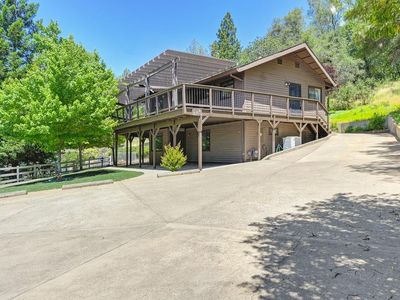 204 Mulberry Ln