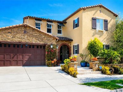 2425 E Kern River Ln