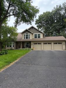 13547 Essex Ct