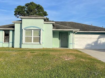 1285 SW Empire Street