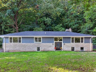 2000 N River Rd