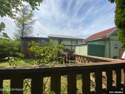 1906 Hamilton Dr