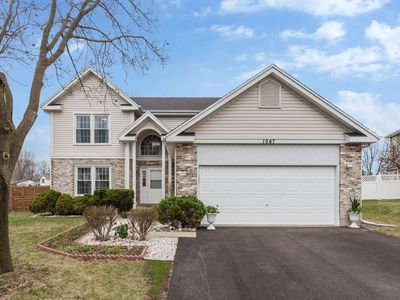 1947 Lucille Ln