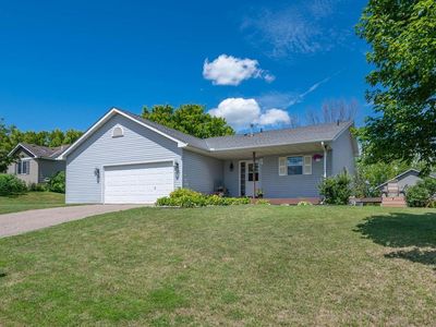 Property at 950 Oak Ct, Waconia, MN