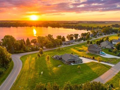 19135 Lake Volney Cir