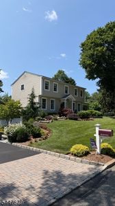 11 Briarwood Ct