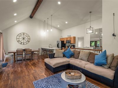 811 Southwood Blvd #8
