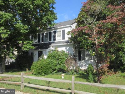 269 E Main St
