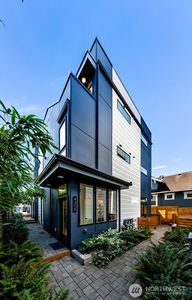 4308 Wallingford Avenue N #C
