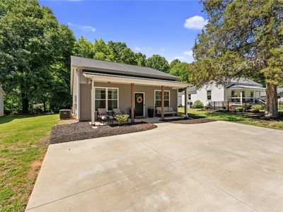 47A Main St