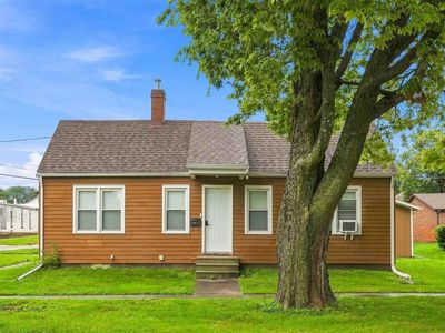 Property at 303 S Stuart St, Sigourney, IA