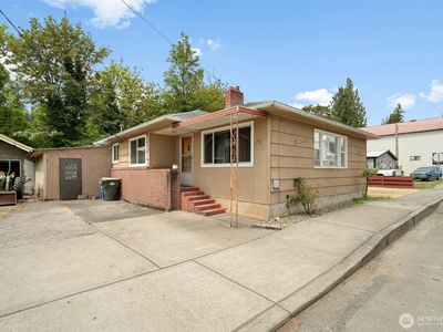 Property at 211 NW Kerron Avenue, Winlock, WA