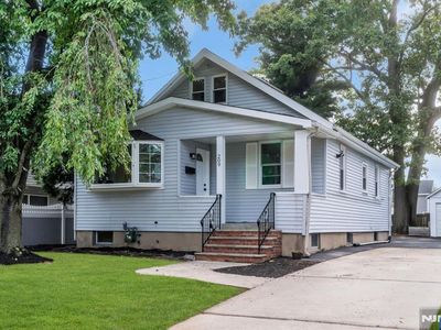 209 Michigan Ave