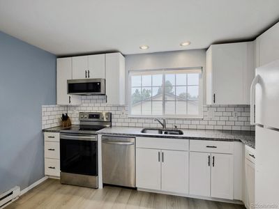 124 W 47th Place