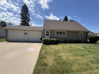 Property at 702 Glenview Dr, Albert Lea, MN