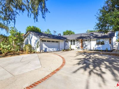 7954 Loma Verde Ave