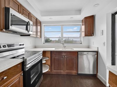 2551 NW 41st Ave APT 310