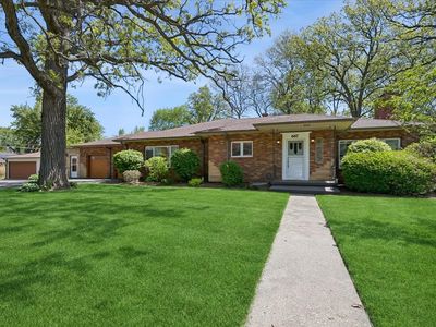 Property at 667 N Lake St, Grayslake, IL