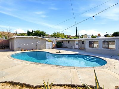 38664 Yucca Tree St