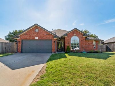 907 Ruby Ln