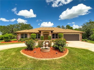 4532 Vivian Dr