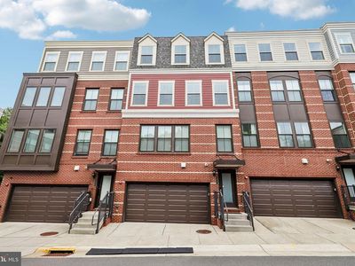 3961 Norton Pl