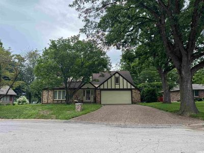 4135 Coachlight Ct