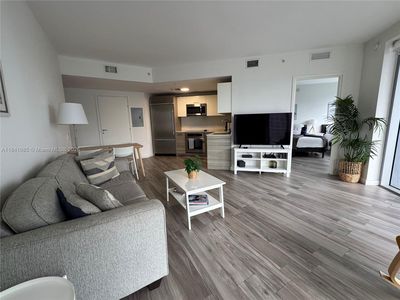 1300 Brickell Bay Dr APT 3301