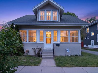 1306 Leroy St