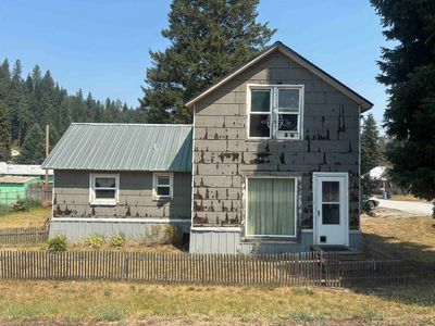 Property at 1300 W 1st St, Newport, WA