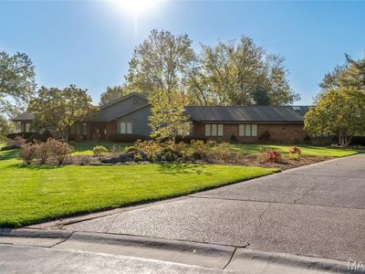 8 Number Two Green Dr