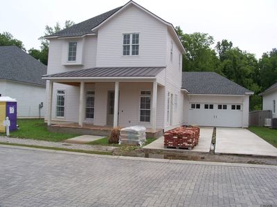 2736 Pointe Marie Dr