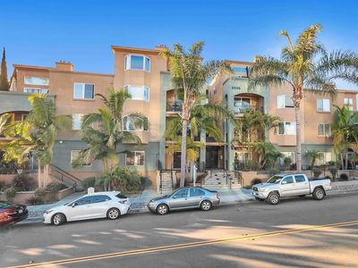 3990 Center St #209