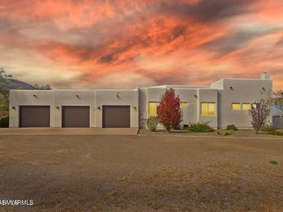 780 E HOUSE MOUNTAIN Drive