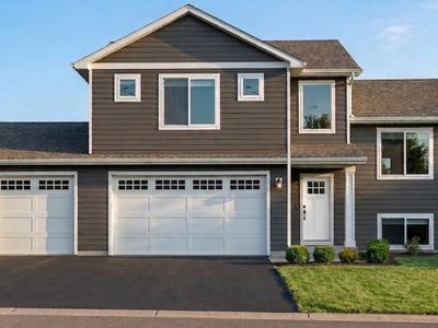 Property at 239 Eagle Ridge Dr, Roberts, WI