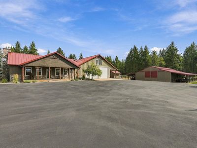 3661 E Jump Off Rd