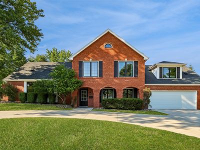 3805 Brentwood Dr