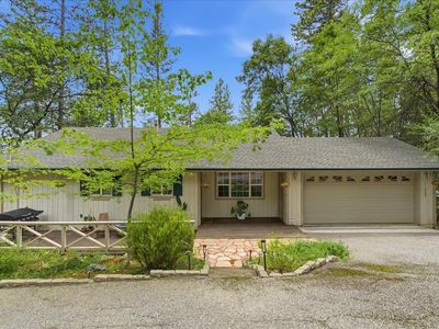 11869 Oracle Dr