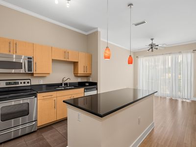 4414 Cedar Springs Rd APT 310