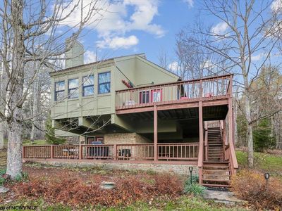 213 Treetop Ln