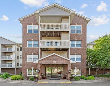 2231 Penn Pl APT 114