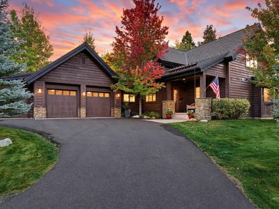 3308 Shaggy Mane Ct