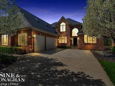 7303 William Dr