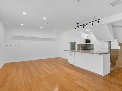 1350 Pennsylvania Ave APT 207