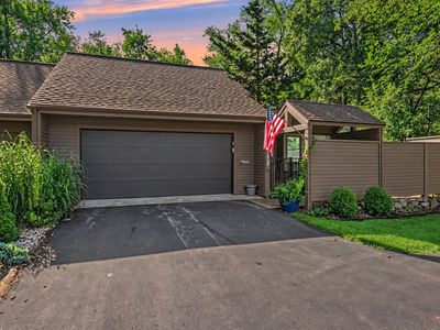 1020 Essex Cir #26