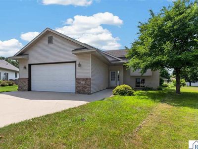 Property at 206 Hunters Ct, Eagle Lake, MN