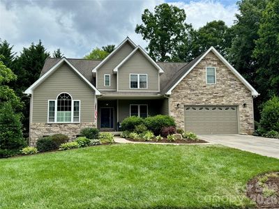47 Drakes Meadow Ln