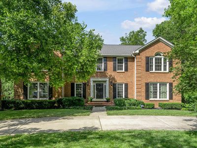 2385 The Woods Ln