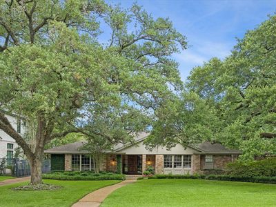 5744 Shady River Dr